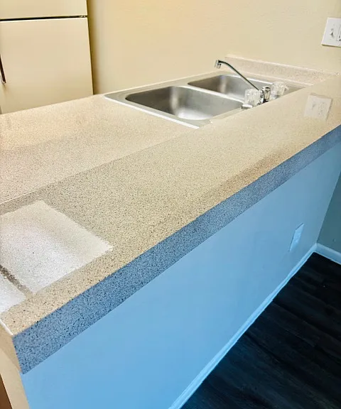 Desert Springs Apartments — Photo 35