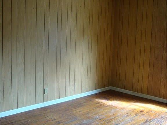 5th image of 412 Macarthur St
