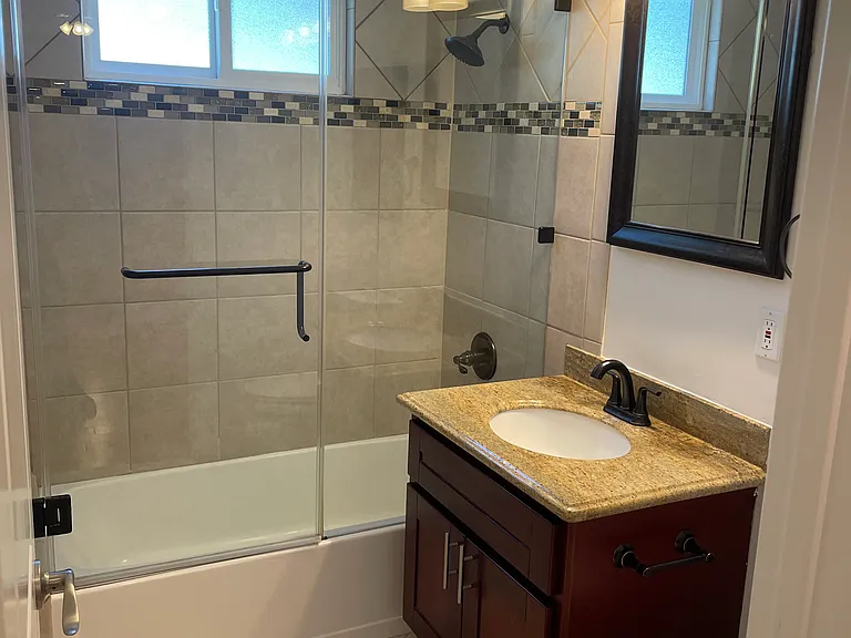 18803 Devon Ave — Photo 12
