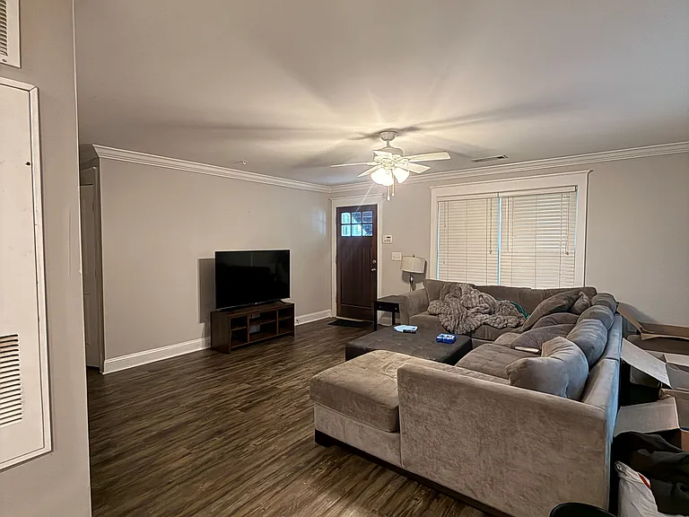 1035 Barnett Shoals Rd #910 — Photo 1
