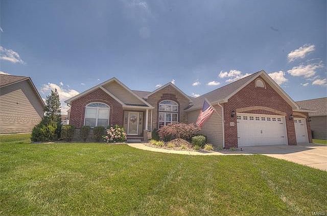 1st image of 828 Indian Prairie Dr