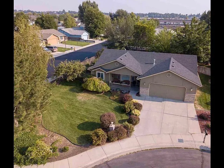 10531 W Greenleaf St — Photo 1