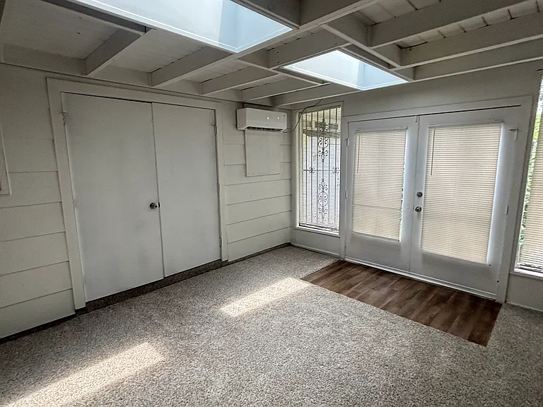 912 Gibson Ct — Photo 15