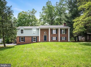 4137 Hedgesville Rd, Hedgesville, WV 25427