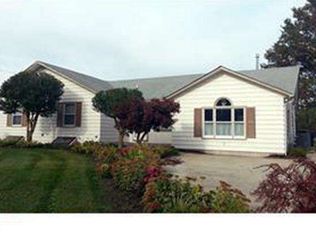 33 Elm St, Woodstown, NJ 08098