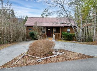 129 Cutter Gap Rd, Townsend, TN 37882