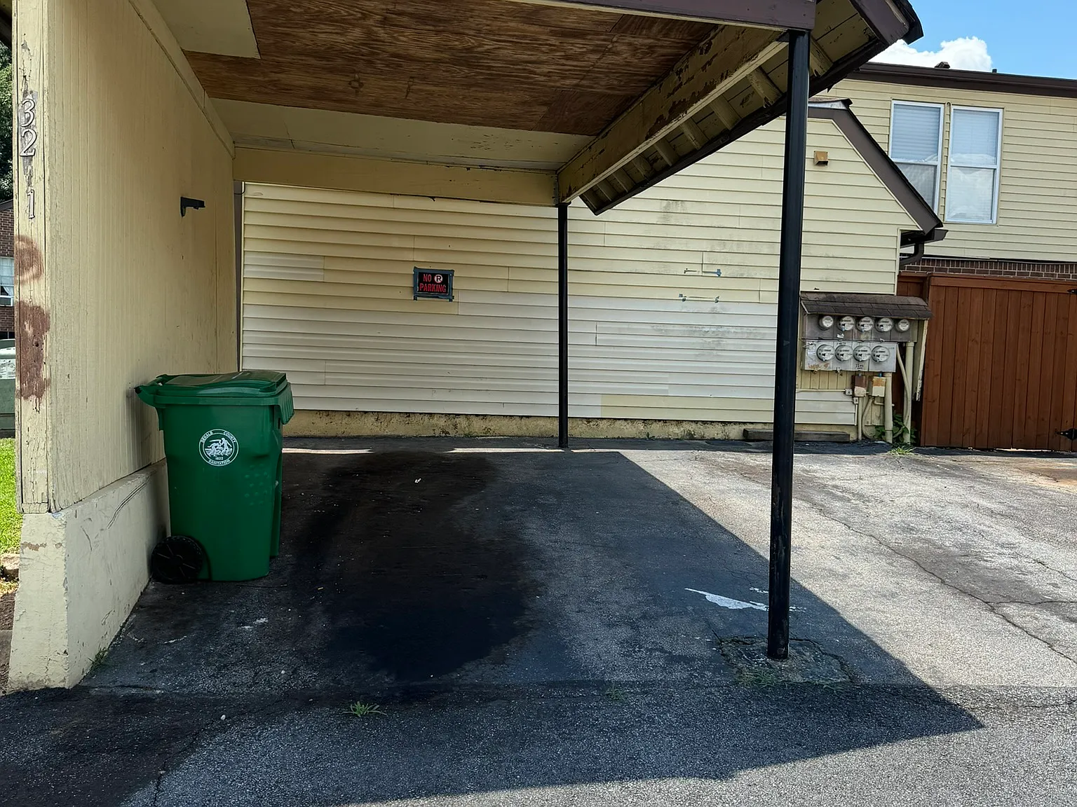 2 bed, 994 sqft, $1,600 — Photo 3