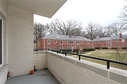 231 N Thomas St — Photo 26