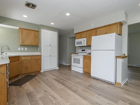 4th image of 3708 9th AVENUE