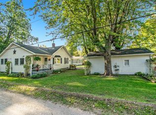 235 Ems R4 Ln, Pierceton, IN 46562