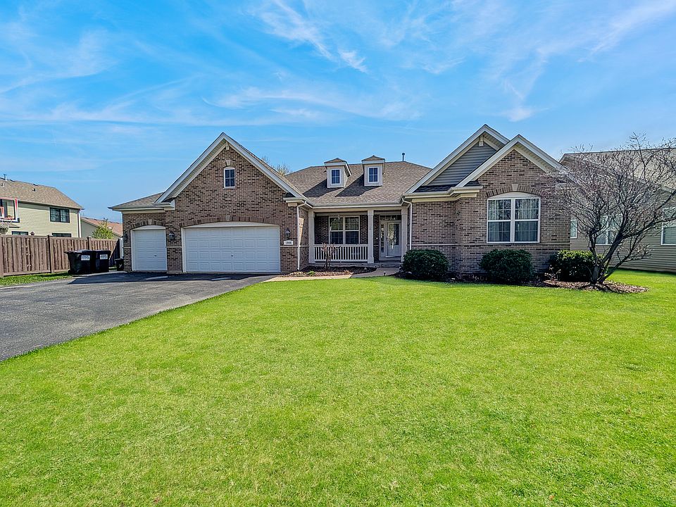 1st image of 1906 Hillside Ln