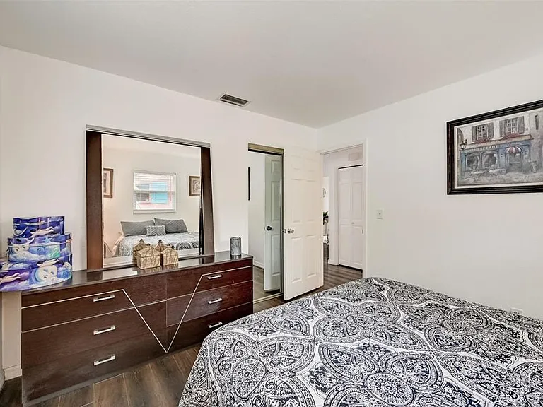 618 S Osprey Ave — Photo 18