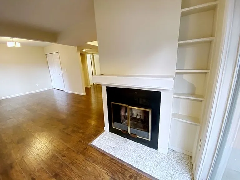 7270 Huntsmen Cir #F — Photo 32