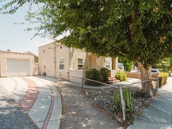 3rd image of 616 S Canyon Blvd