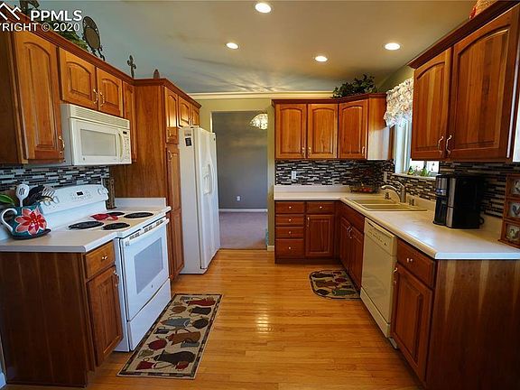 2nd image of 5422 Escapardo Way