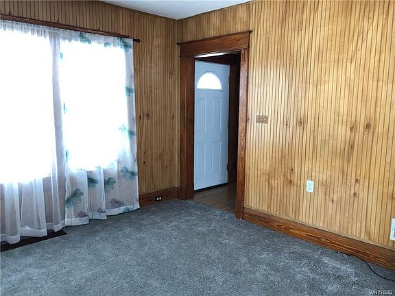5th image of 40 Auckland Ave