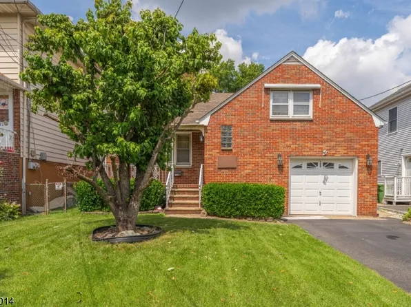 108 Garfield St, Linden City, NJ 07036
