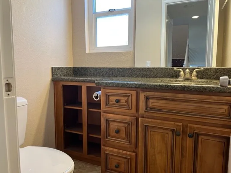 1940 Maple Ave #105 — Photo 12