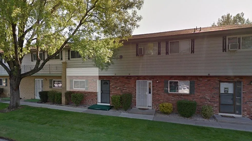 442 Smithridge Park photo 1