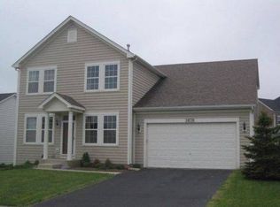 3078 Chalkstone Ave, Elgin, IL 60124