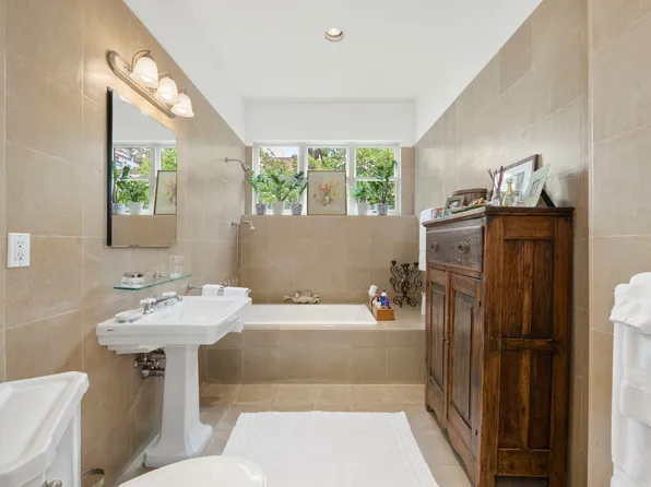 329 West 87th Street image 10 of 17