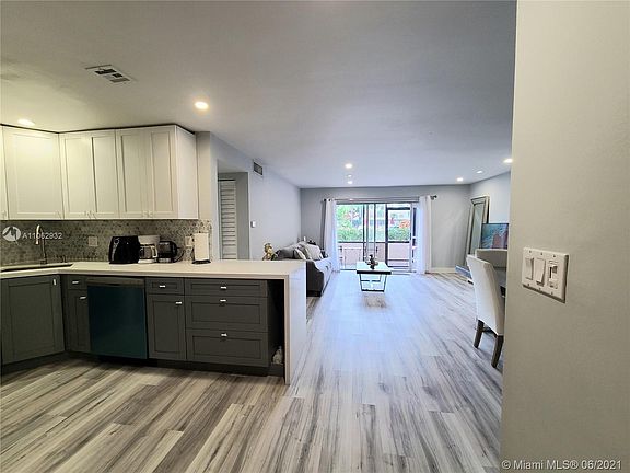 2nd image of 8220 SW 24th St APT 4104