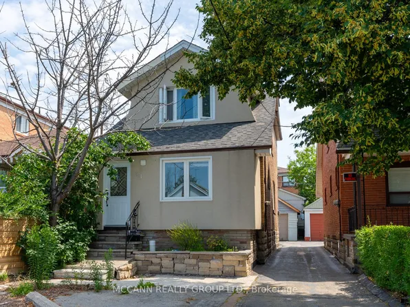 301 Robina Ave, Toronto, ON M6C 3Z2