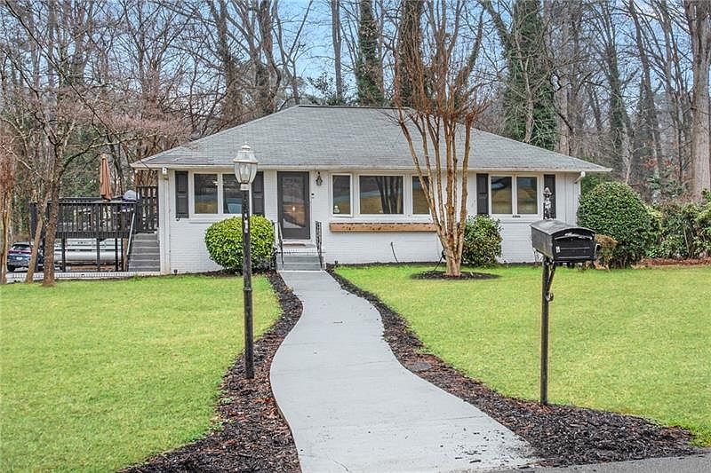 1st image of 2051 Clearwater Dr SE