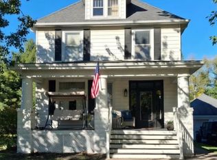 107 S Clermont St, Bowen, IL 62316