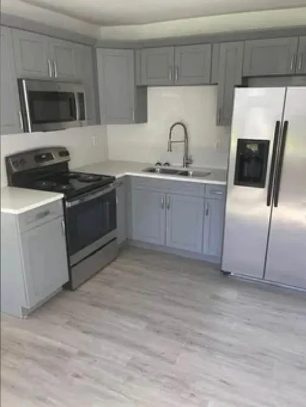 2 bed, 856 sqft, $1,600 — Photo 3