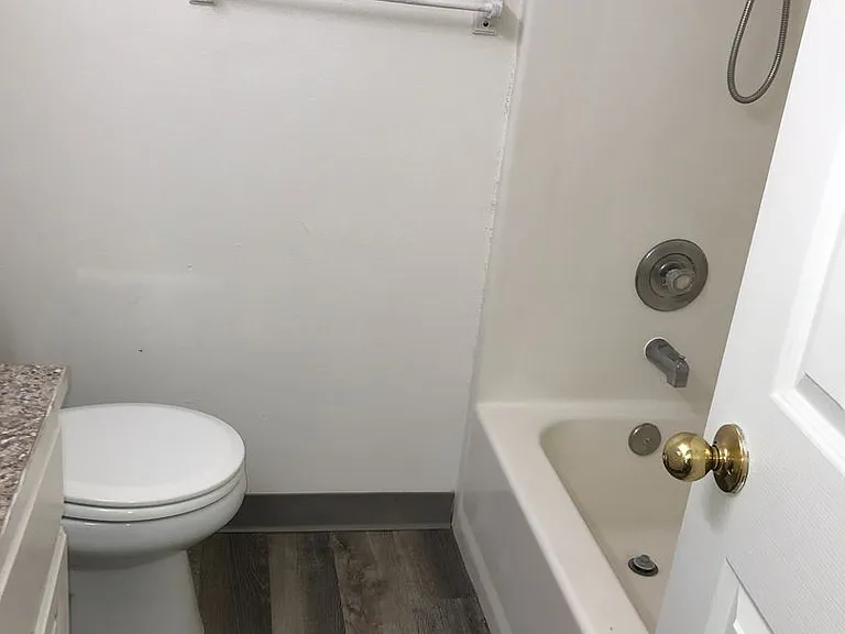 901 E Ball Ct — Photo 11
