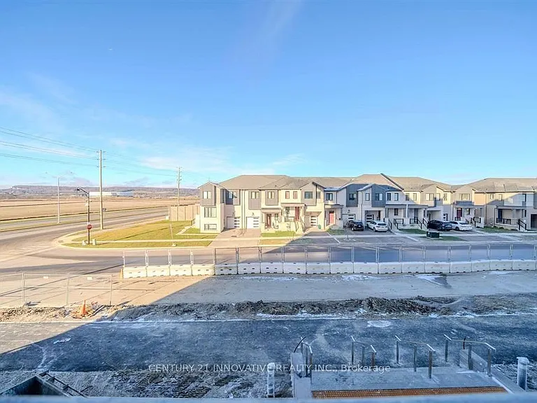 490 Gordon Krantz Ave #201 — Photo 30