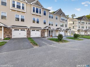 Village Crossing Of Niantic, East Lyme, CT 06357