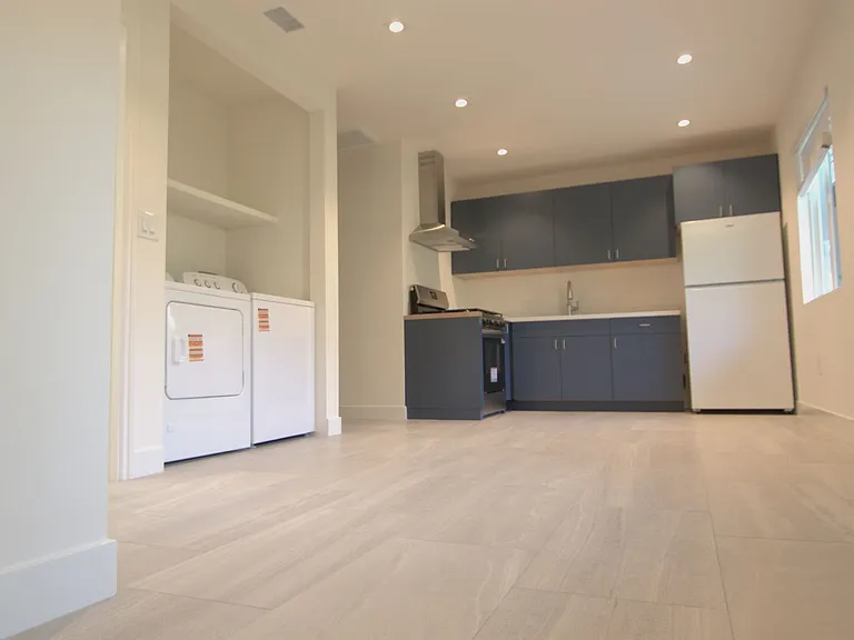 216 Harding Ave — Photo 14