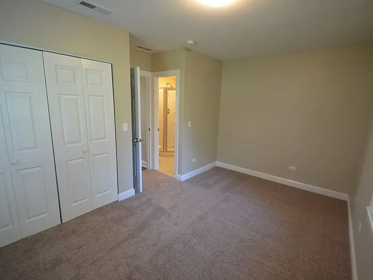 401 N Richmond Ave — Photo 5