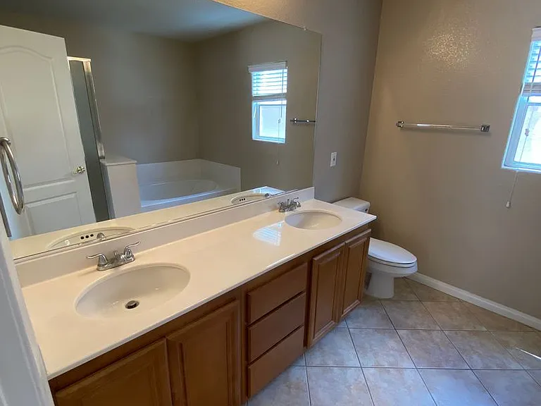 11645 Royal Derwent Dr — Photo 9