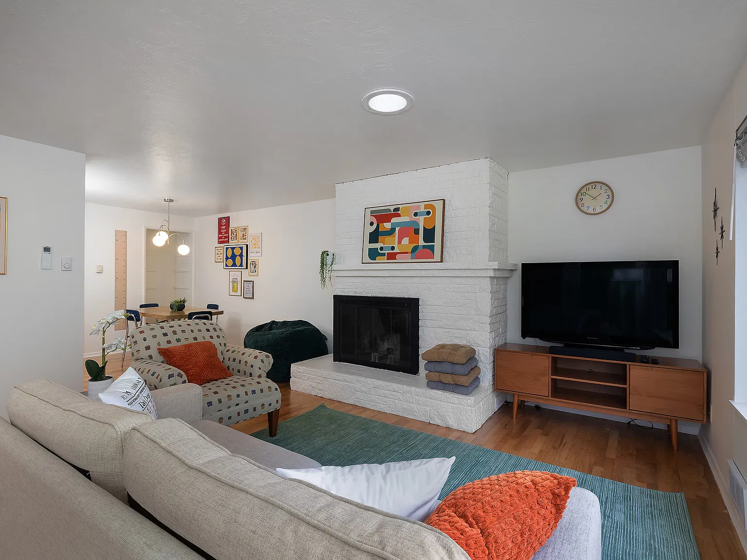 2 bed, 850 sqft, $1,895 — Photo 4