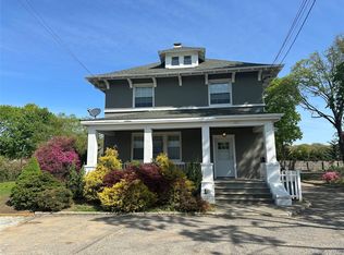 1109 Pulaski Rd, East Northport, NY