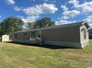 308 N West St, Elkville, IL 62932