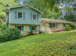 550 Favorwood Dr SW, Marietta, GA 30060