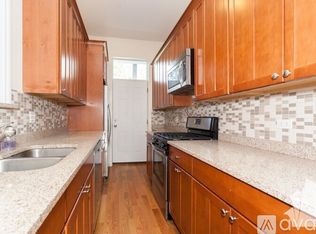 2702 W Thomas St APT 1R, Chicago, IL 60622