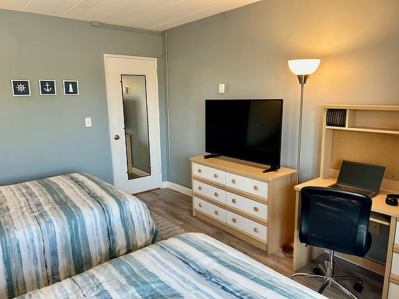 5th image of 200 Ocean Park Ave APT 4K