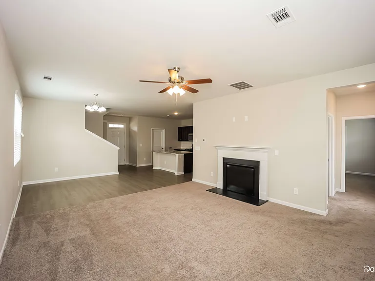 7398 Embassy Trce — Photo 4
