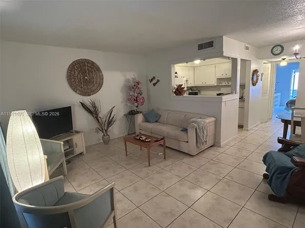 2901 NW 47th Ter APT 344B, Fort Lauderdale, FL 33313