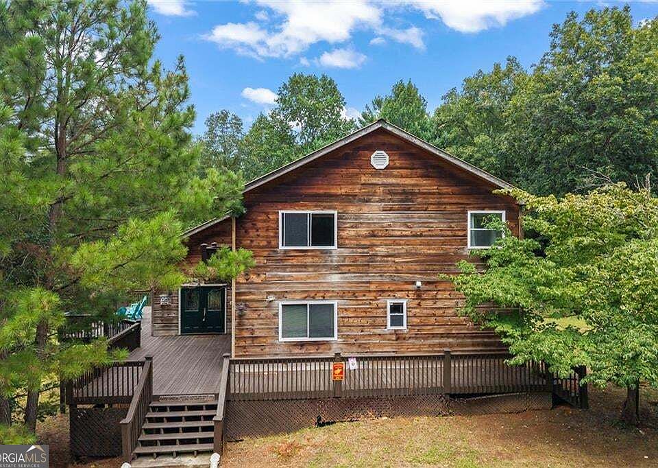 1st image of 455 Holt Rd