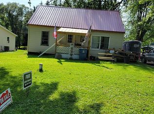 1226 N Benton Center Rd, Benton Harbor, MI 49022