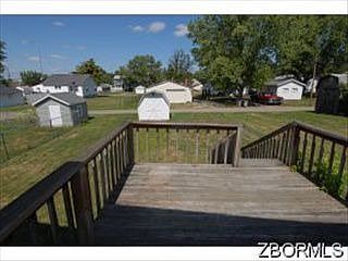 4th image of 523 Winton Ave