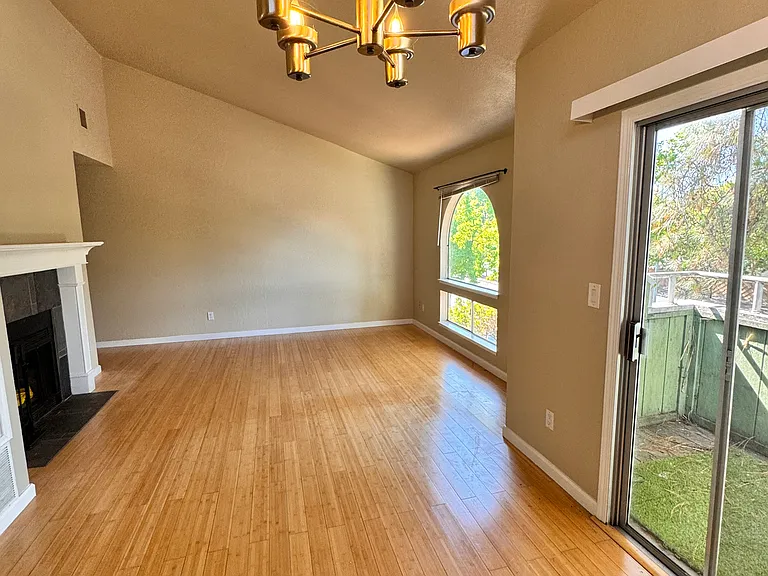 3729 Clayton Rd — Photo 8