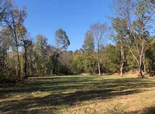 Leach Dr, Somerville, TN 38068