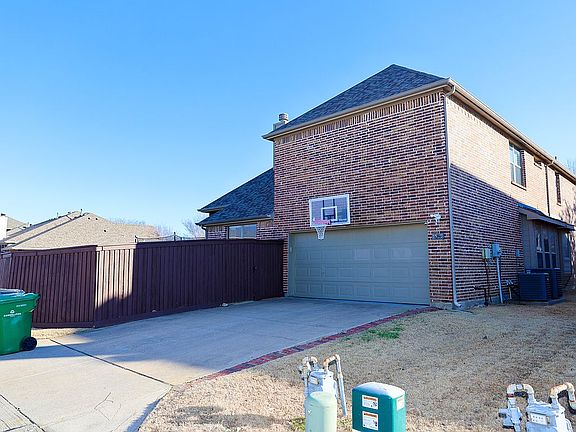 5th image of 1509 Bluebonnet Way
